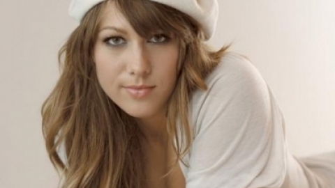 Colbie Caillat muda de atitude em novo single: Ouça a inédita "I Do" aqui