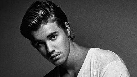 Justin Bieber retorna ao topo da parada britânica de singles com "What Do You Mean"