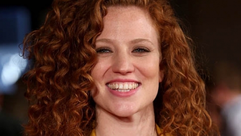 Jess Glynne divulga versão remix de "Take Me Home"