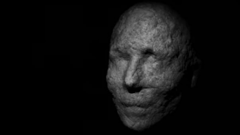 Veja o rosto da atriz Cate Blanchett se "decompor" em "The Spoils", do Massive Attack