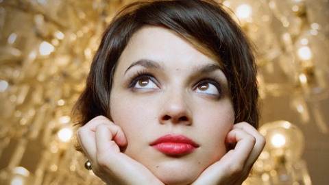 Norah Jones coloca disco de Caetano Veloso entre os mais importantes de sua vida