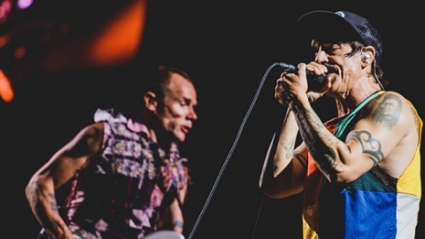 Red Hot Chili Peppers encerram Rock in Rio esbanjando técnica e coesão
