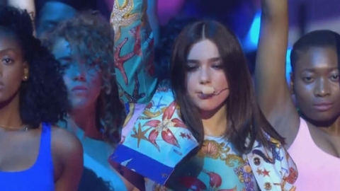 Depois do BRIT Awards, discos de Dua Lipa, Stormzy e Rag'n'Bone Man sobem na parada