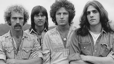 Coletânea dos Eagles supera "Thriller" de Michael Jackson como o mais vendido na história dos EUA