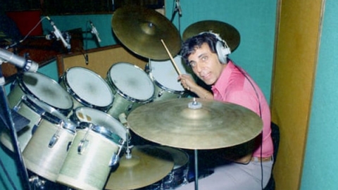 Morre o baterista Hal Blaine que gravou 35 mil músicas e esteve em 38 números 1 da Billboard