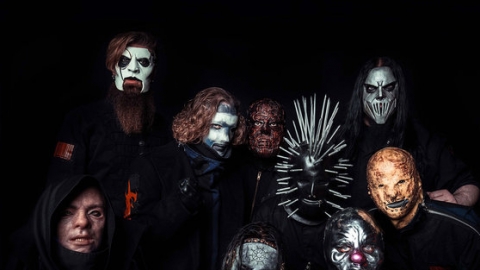 Com "We Are Not Your Kind", Slipknot desbanca Ed Sheeran do topo da parada britânica de álbuns