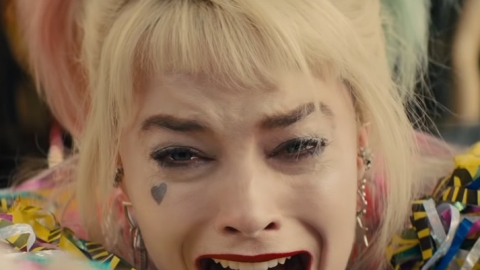 Com música de Edith Piaf, filme solo sobre Arlequina ganha trailer. Veja "Aves de Rapina"