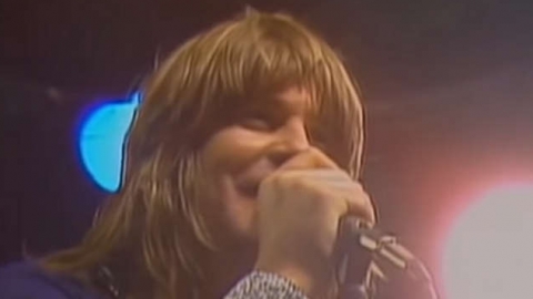 #TBT: "Paranoid"  e "Blizzard Of Ozz". Relembre os álbuns clássicos da carreira de Ozzy Osbourne