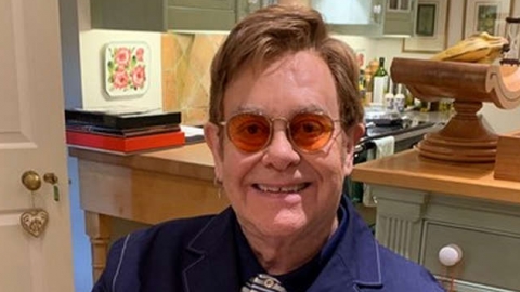 "The Lockdown Sessions" é o oitavo álbum de Elton John a chegar ao número 1 no Reino Unido