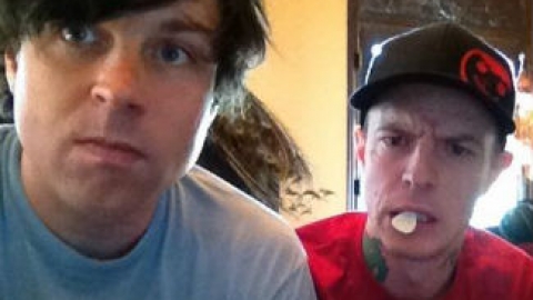 Ryan Adams fará parceria com DJ deadmau5