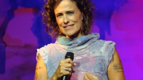 Ouça "Tua Boca" o novo single de Zélia Duncan