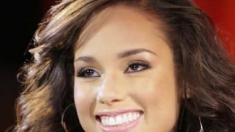 Alicia Keys é acusada de plágio por "Girl On Fire"