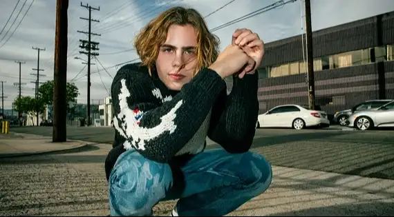 Ouça a nova música, "A COLD PLAY", com letra e tradução!